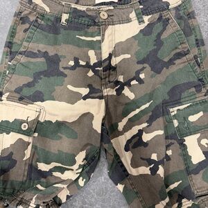 Source Unknown Green and Tan Cargo Shorts